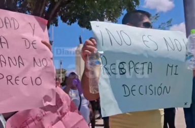 Mujeres exigen justicia frente al Poder Judicial de Loreto