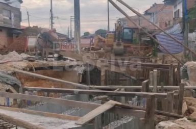 Vecinos denuncian inundaciones y falta de apoyo de empresa en obra de alcantarillado