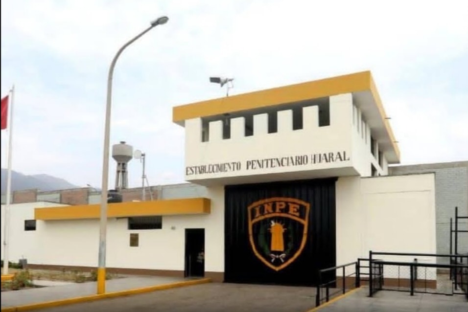 Destituyen a directivos del penal de Huaral tras fuga de interno