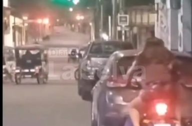 Pareja habría sido asaltada por una banda en plena calle Arica