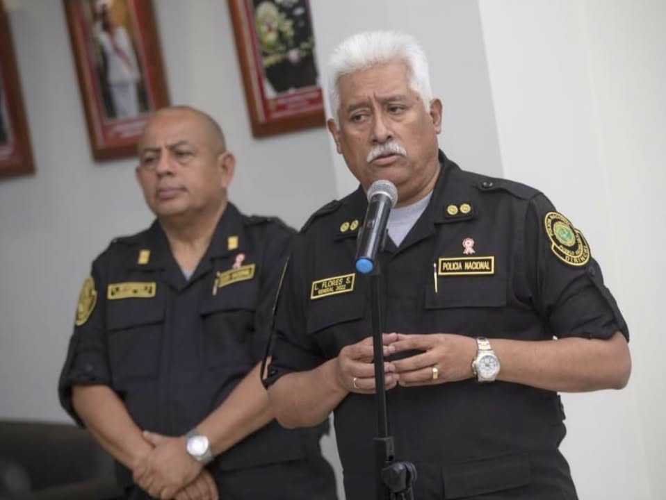 Luis Flores Solís asume nuevamente la jefatura de Inteligencia del Mininter