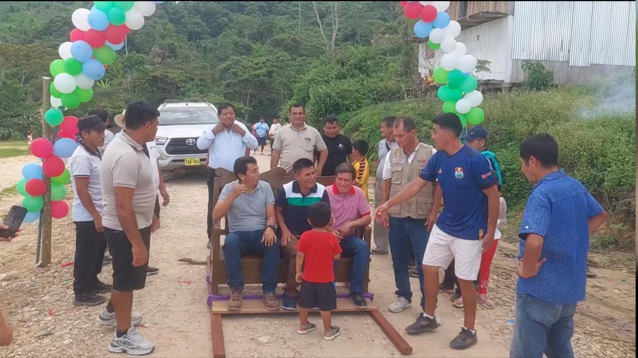 #RegiónSanMartín | Autoridades de la provincia de Bellavista son cargados en una...