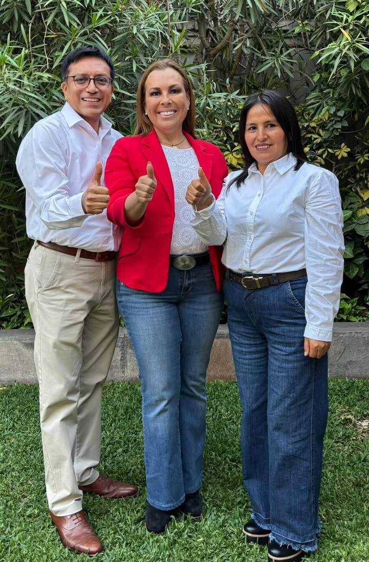 Fiorella Molinelli presenta su candidatura y su plancha presidencial con el partido...