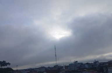 #clima | Así está el cielo de Iquitos a esta hora y según los pronósticos meteorológicos, el día será mayormente nublado con episodios de sol y mucho calor.