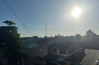 #clima | Soleado y con el calor subiendo. Así se presenta este día para Iquitos. Desde muy temprano el panorama nos indica lo que viene. Buen día para la playa y una jornada de cuidado para niños y adultos.