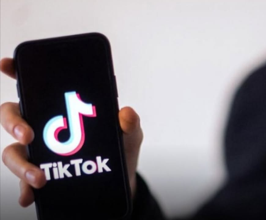 TikTok apuesta por los pódcast en video