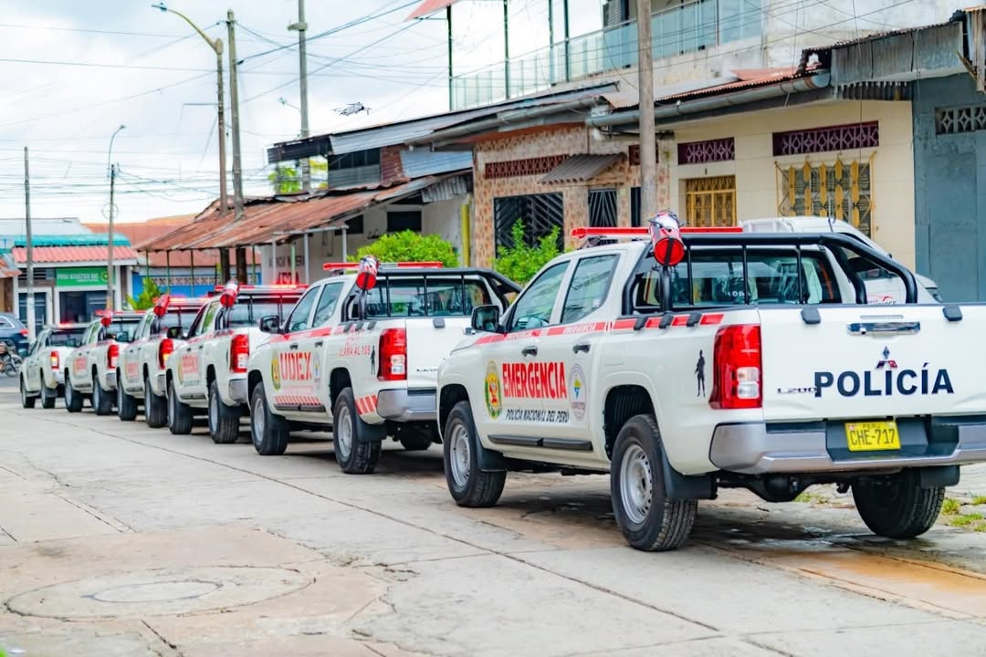Policía Nacional recibe nuevas camionetas para fortalecer la seguridad en Iquitos