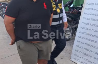Policía Nacional del Perú captura  a "Barny, Rambo, Catete y tibu" en posesión de moto robada.
