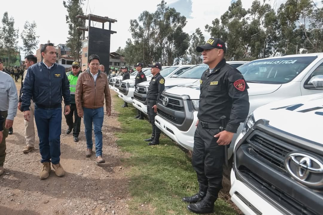 Gobierno entrega vehículos para reforzar la seguridad ciudadana en Junín