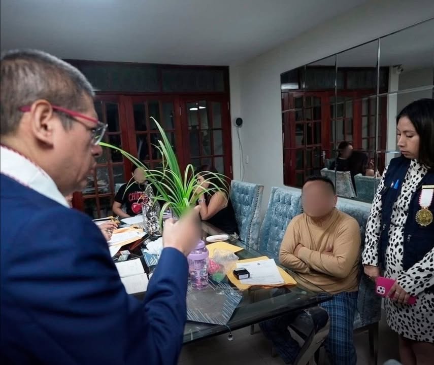 Caso Qali Warma: allanan inmuebles en tres regiones e investigan a hermano de César Acuña.
