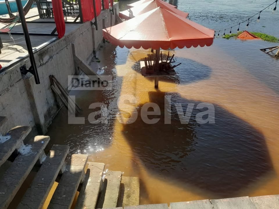 Asaltan restaurante de Esaúd Suárez en Santo Tomás de Nanay