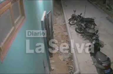 Delincuentes sustraen motocicletas en plena vía pública