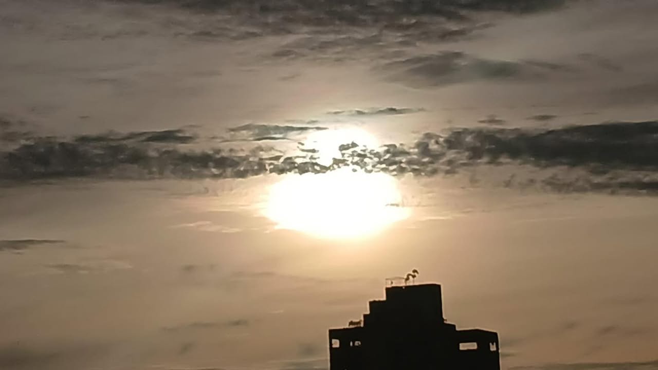 #clima | Parcialmente soleado es lo que dicen los pronósticos del tiempo para hoy en Iquitos. Habrá nubarrones también, pero las temperaturas variarán y serán altas.