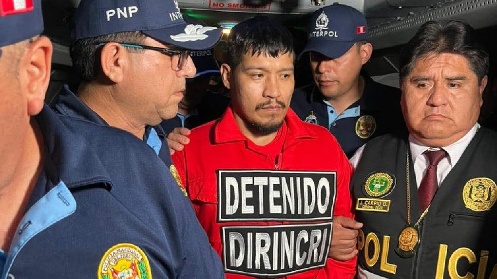 “El Monstruo” llegó a Lima tras ser extraditado de Paraguay