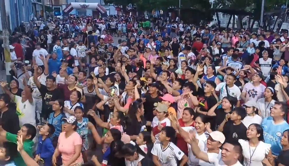 Camaretazos y trote marcaron el arranque de los 160 años de creación de Alto Amazonas