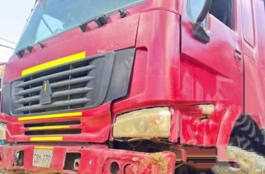 ¡AL BORDE DE LA TRAGEDIA! CAMIÓN SIN FRENOS DESATA PÁNICO EN CABO LÓPEZ