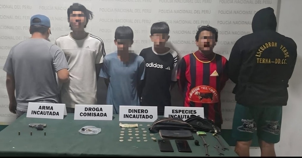 Intervienen a cuatro implicados en presunta red delictiva con arma y droga