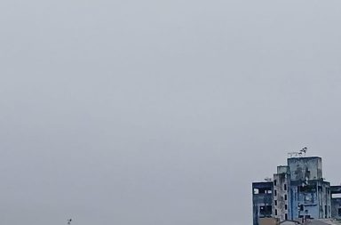 #clima | Lo que ahora es lluvia suave, alrededor de las 9 de la mañana se convertirá en tormenta. Según los pronósticos meteorológicos, el 90% del día lloverá. A tomar precauciones.