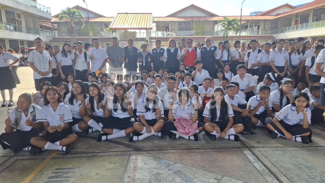 PNP participó en apertura del Año Escolar 2026 en la I.E. N.º 60946 “Mariscal Óscar R. Benavides”.