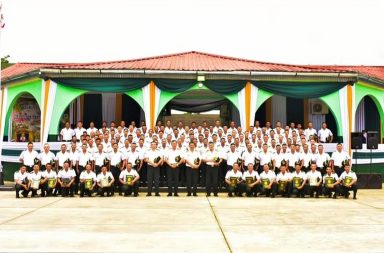 Escuela policial de Iquitos gradúa a 135 nuevos suboficiales