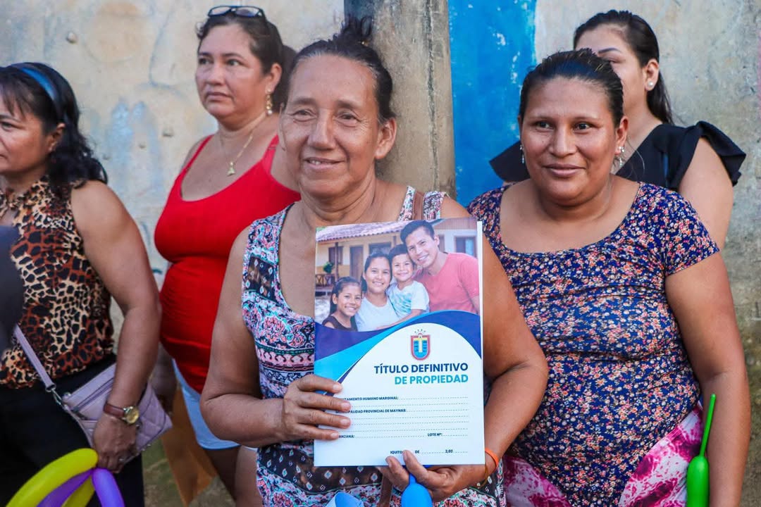Más de 800 títulos de propiedad fueron entregados en Maynas.