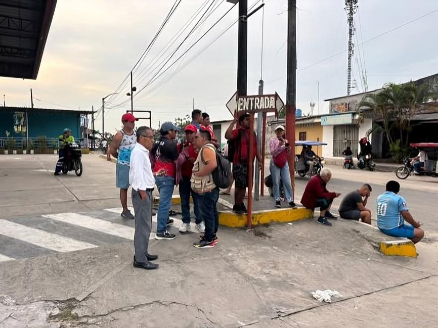 Escaso acatamiento tuvo paralización convocada por transportistas en Loreto.