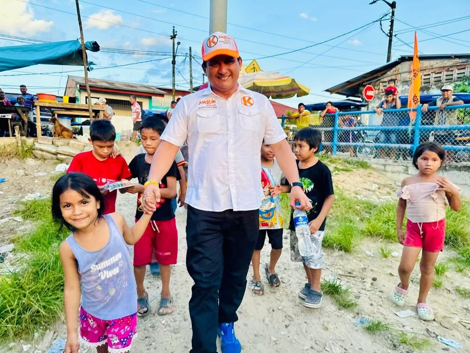 JOAQUÍN PARDAVE COMPARTE CON LOS PUEBLOS DE PUBCHANA