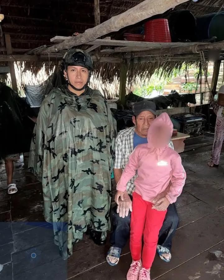 Rescatan con vida a adulto mayor y menor desaparecidos en el río Ucayali.