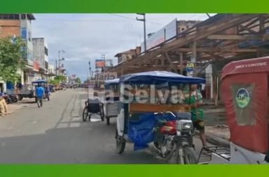 Desarman mercado itinerante en Requena y trasladan comerciantes