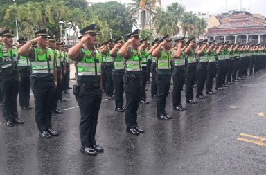 Se incorporan 135 nuevos policías para reforzar la seguridad en Iquitos durante Semana Santa.