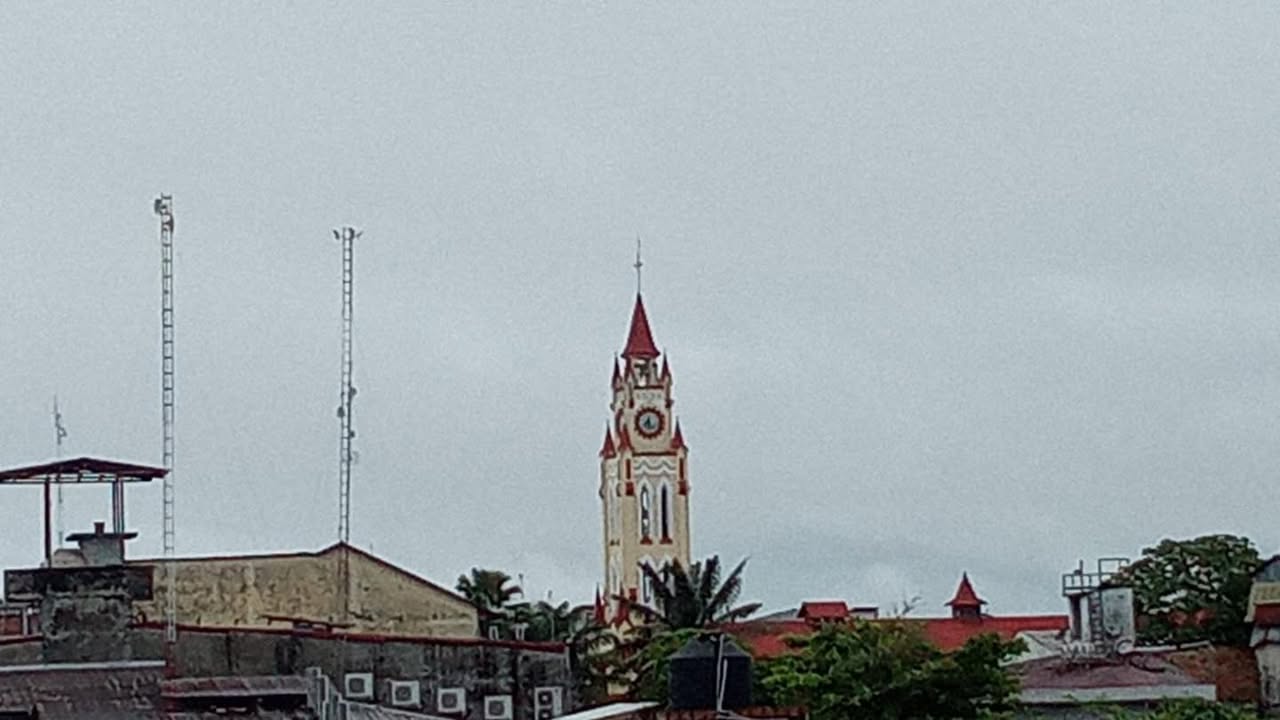 #clima | LLOVERÁ. Así está el cielo de Iquitos y se aproximarán las lluvias en un 95% del día. La temperatura baja un poco.