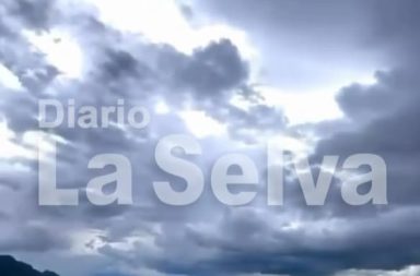 MARAVILLA: CAPTAN CUATRO TORMENTAS EN DIFERENTES LUGARES A LA VEZ. EN LORETO ES NORMAL