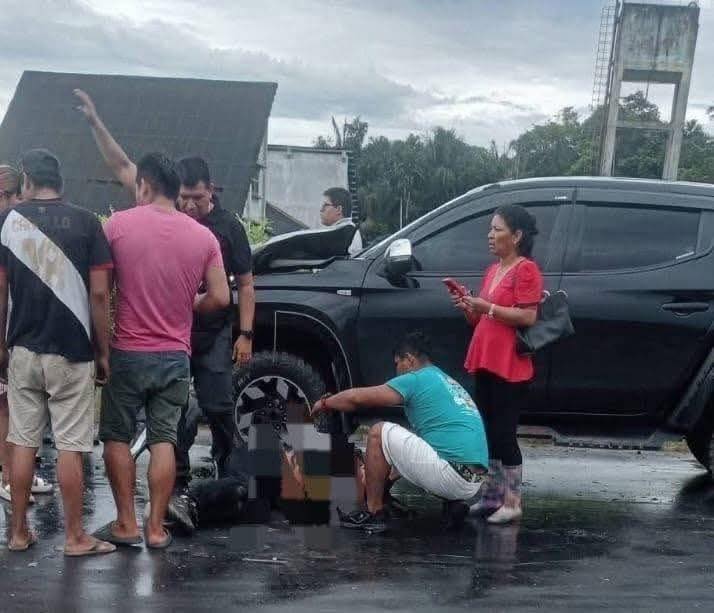 UNIVERSITARIO QUEDA GRAVEMENTE HERIDO TRAS INTENTAR ADELANTAR VEHÍCULO EN LA CARRETERA IQUITOS–NAUTA