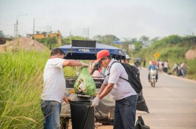 Jornada ambiental en Yurimaguas recolecta media tonelada de residuos sólidos.