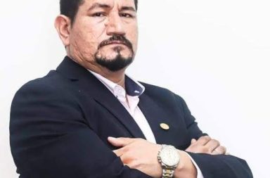 Cuestionan liberación de exdirector regional tras agresión a suboficial PNP.