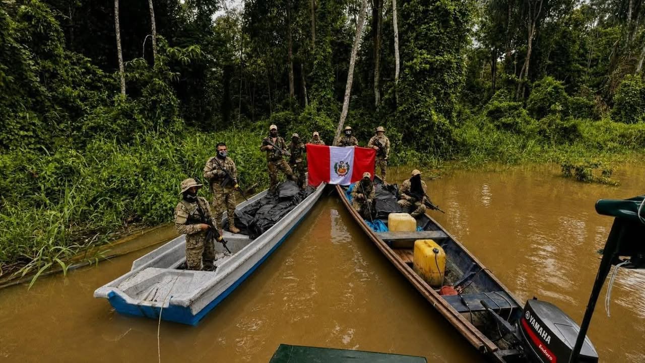 Operativo antidrogas desmantela laboratorio clandestino en el río Yavarí.