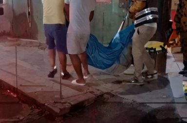 Mujer es hallada sin vida en vivienda de la carretera Santo Tomás.