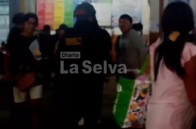 Dos sujetos fueron sorprendidos robando una motocicleta en el ingreso a San Lorenzo, por el sector de la avenida Quiñones.
