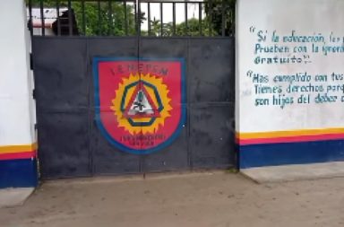 Más de 400 escolares afectados por corte eléctrico en colegio de San Juan Bautista.