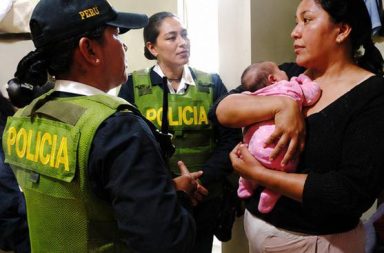 Policía de Turismo brinda apoyo humanitario a recién nacida en estado de vulnerabilidad.