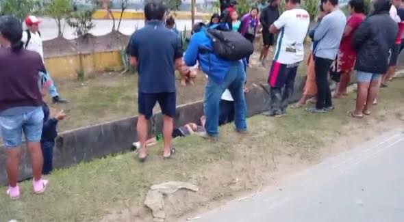 Encuentran inconsciente a joven en una cuneta de alcantarillado en el límite de Belén e Iquitos.