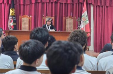 Órganos de justicia de Loreto fortalecen prevención juvenil en escolares.