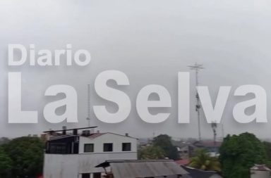 ‼Miren esa lluvia‼ un panorama lindo, pero abajo todos mojados. A cuidarse...