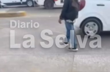 Ciudadano confronta a roba celulares y lo graba para exponerlo y que la gente lo reconozca.
