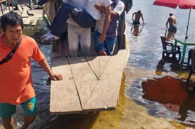 Menor fue trasladado de emergencia desde Santa Clara hasta el Hospital Iquitos