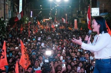 Keiko Fujimori agradece respaldo en mitin realizado en Huacho.
