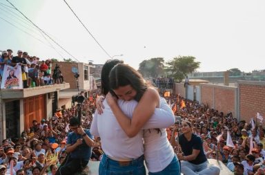 Keiko Fujimori agradece respaldo ciudadano en Lambayeque