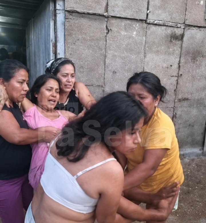Mujer da a luz en su vivienda mientras esperaba traslado a centro de salud.