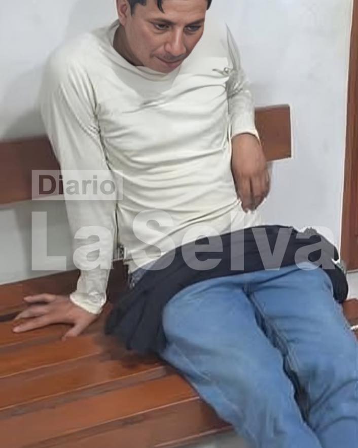 Hombre recibe atención psicológica tras crisis emocional por ruptura de relación sentimental.