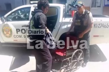 Caos en el tránsito: accidente vehicular en la ciudad deja a un joven motociclista con lesiones